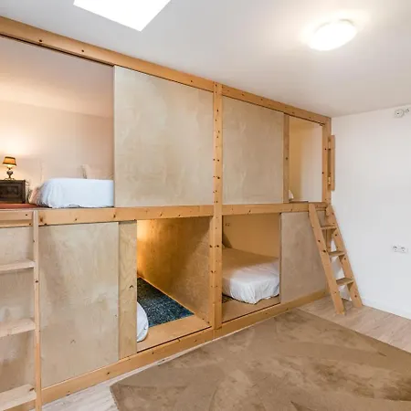 Feriehus Guestready - Sunset Pool House Esposende