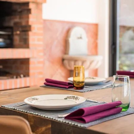 Penzion Guestready - Sunset Pool House Esposende